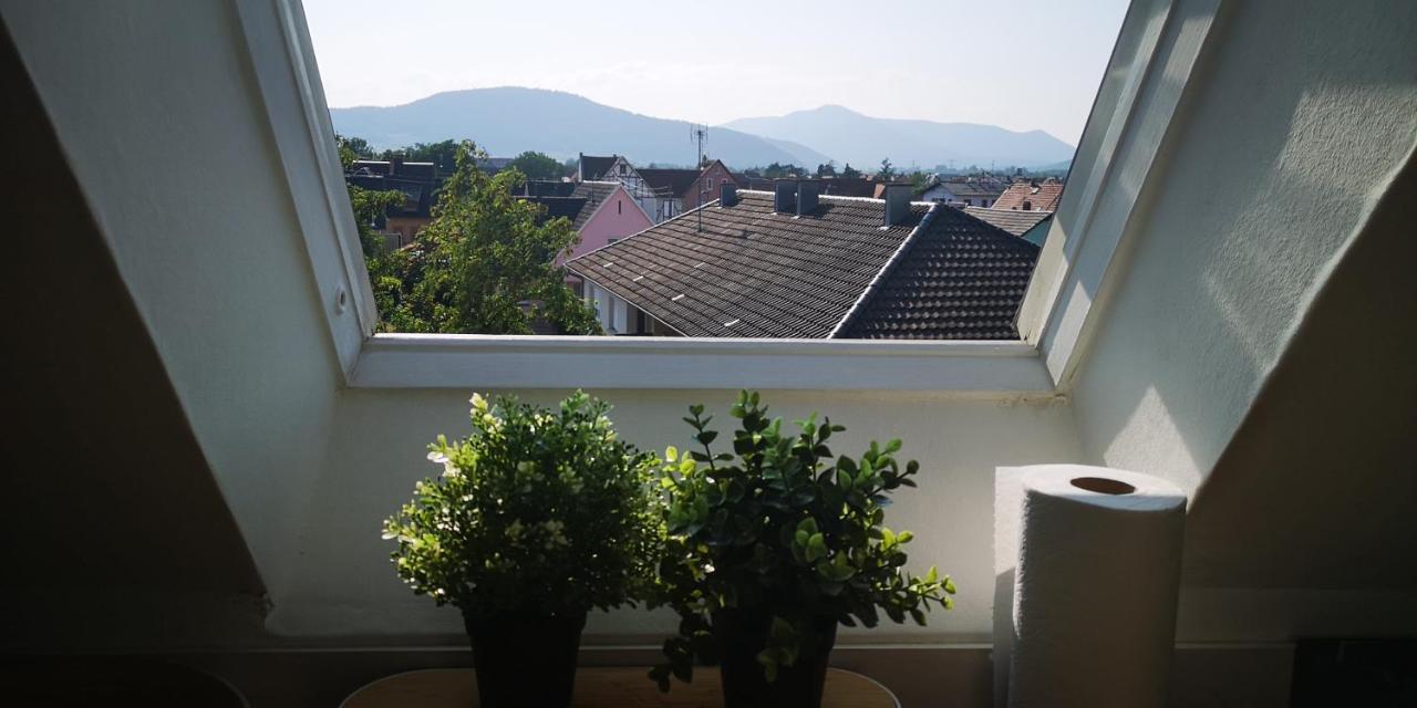 Cocon Sous Les Toits - Vue Sur Les Chateaux Et Le Vignoble - Proche Centre - Parking Gratuit Apartment *
