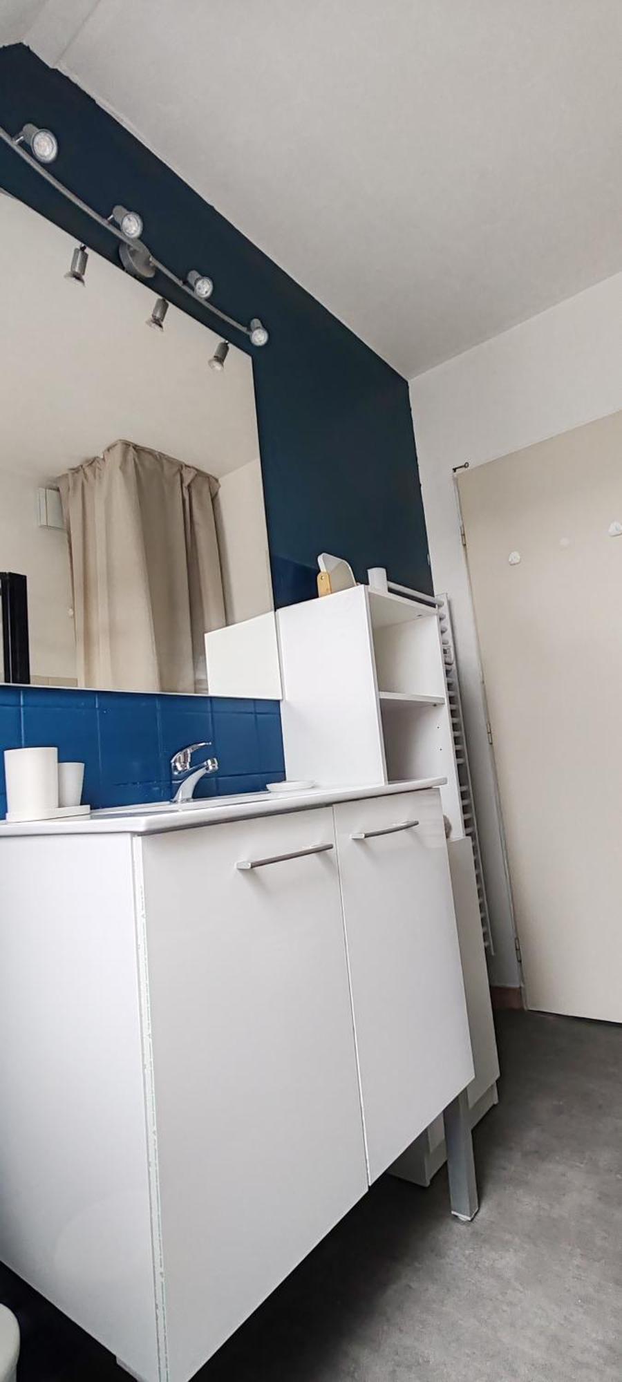 Apartment Cocon Sous Les Toits - Vue Sur Les Chateaux Et Le Vignoble - Proche Centre - Parking Gratuit